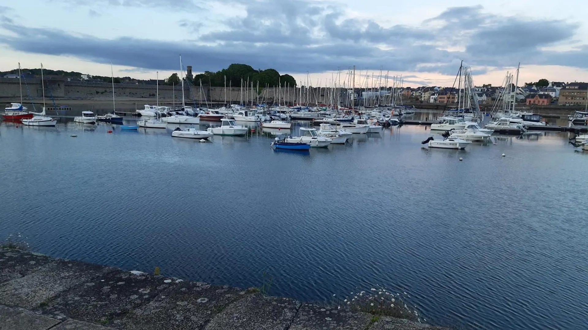 Urban Sunny & Cosy Apartment Concarneau France