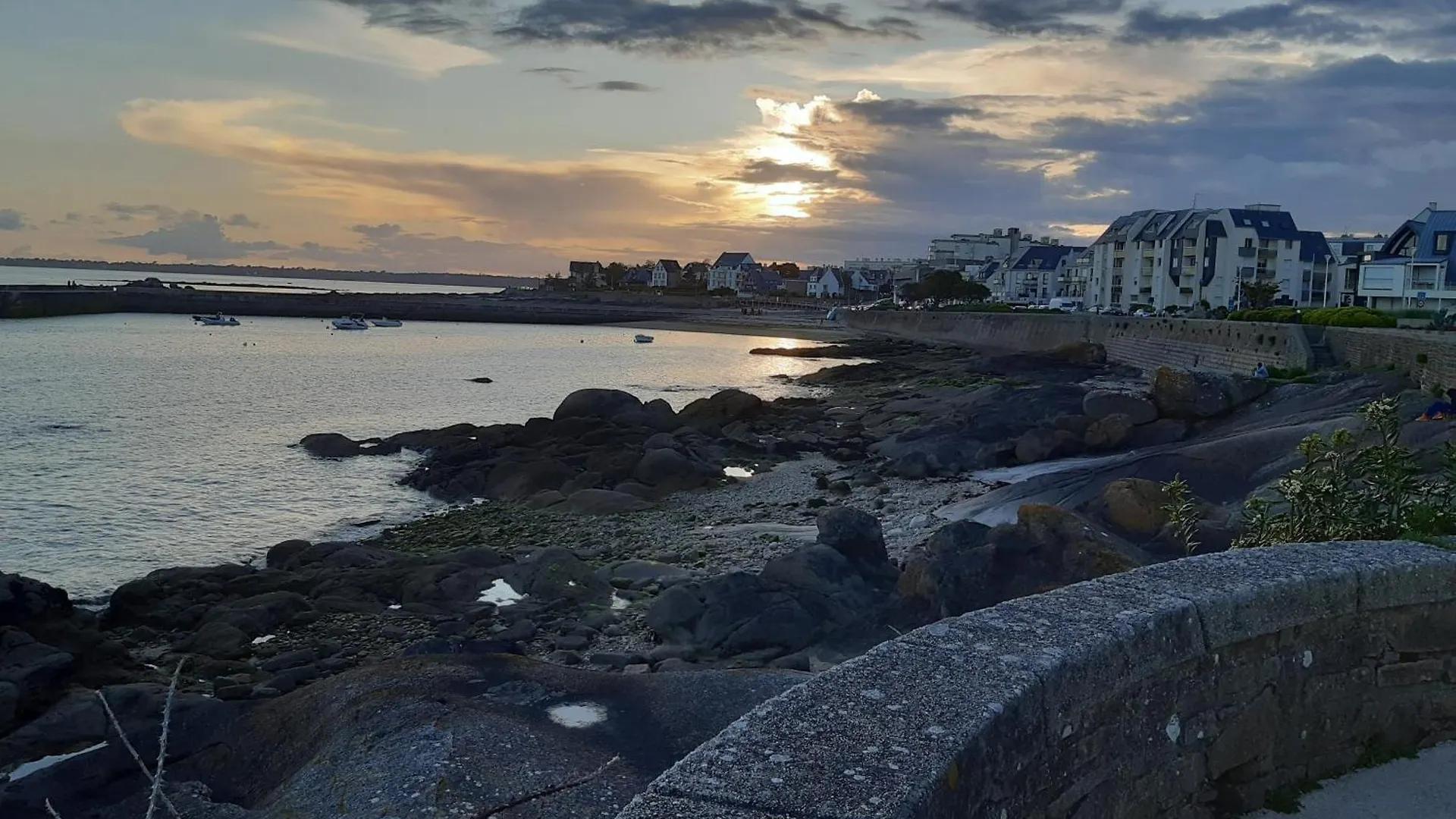 Urban Sunny & Cosy Apartment Concarneau